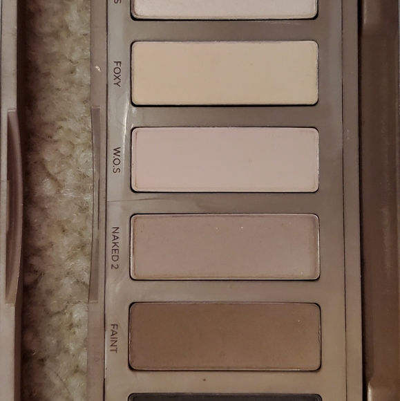 UD NAKED BASICS 1 AND 2 - Picture 4 of 4